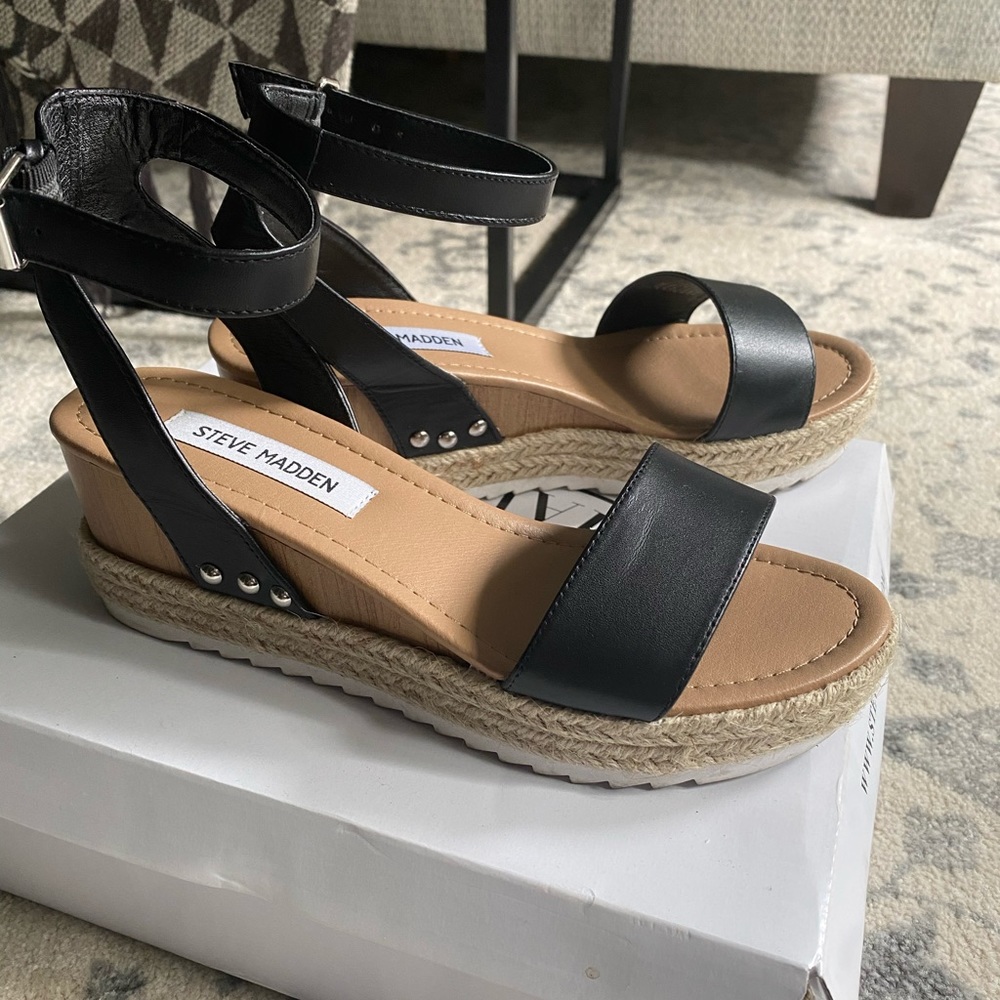 Steve Madden Jewell sandal